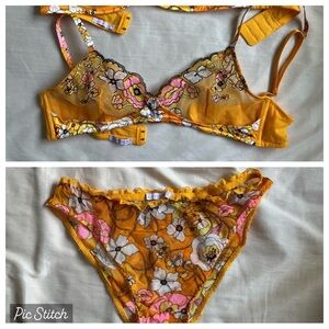 Listing for @tee_thrift_